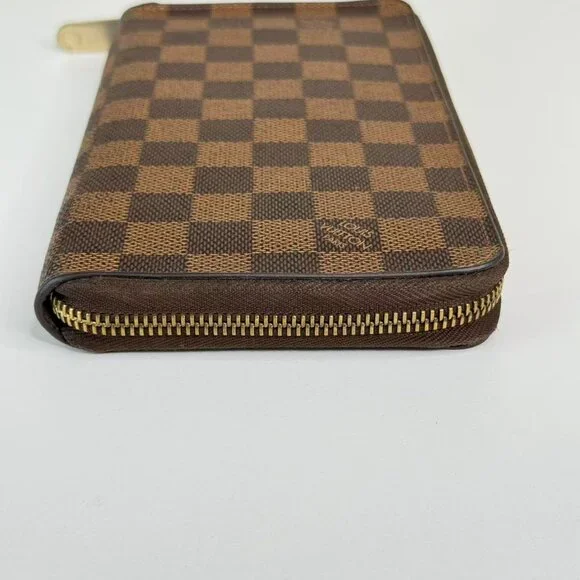 Louis Vuitton Damier Ebene Large Wallet Classic Brown Checkered Design Zippered - Picture 3 of 8